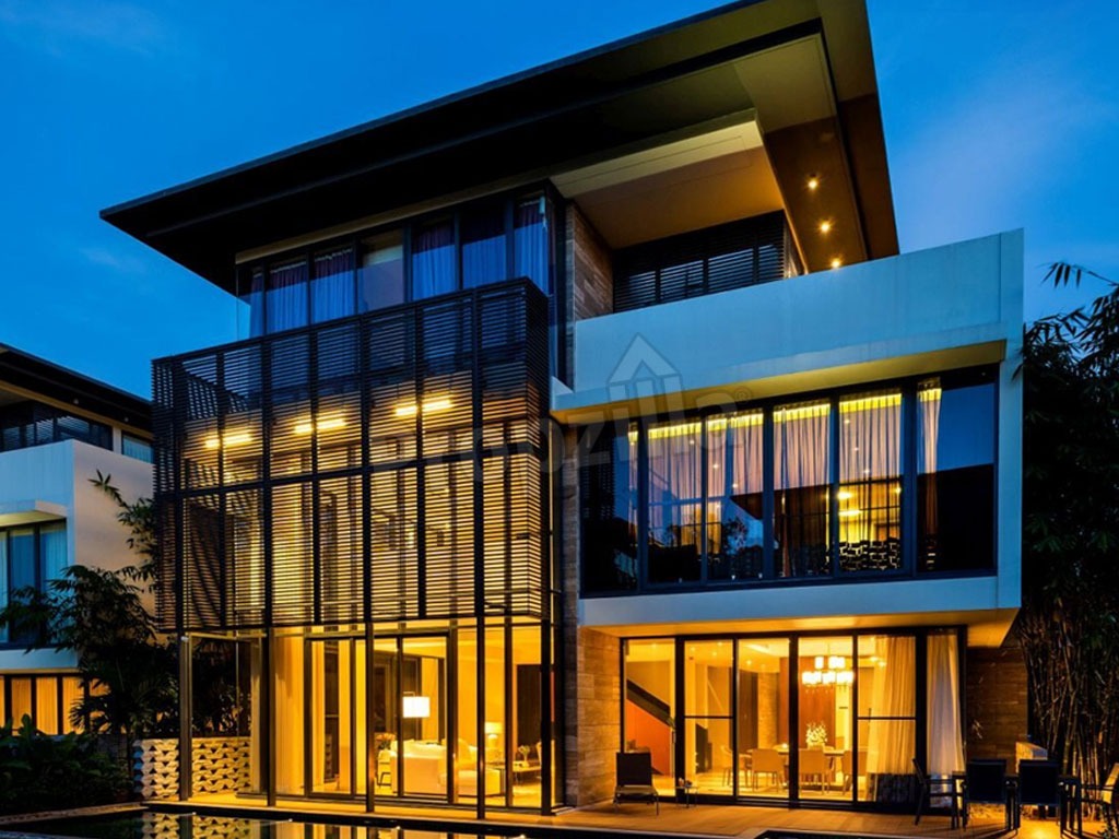 embassy_boulevard